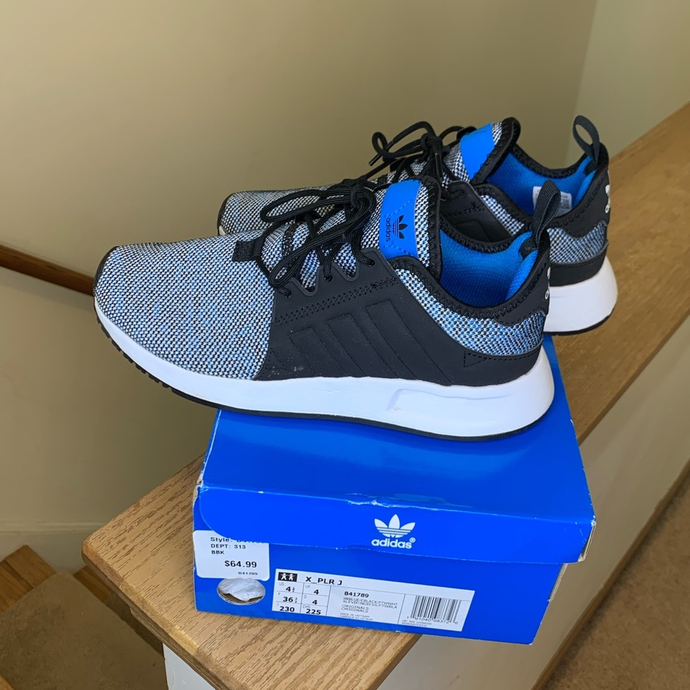 Adidas - Picture 2 of 3